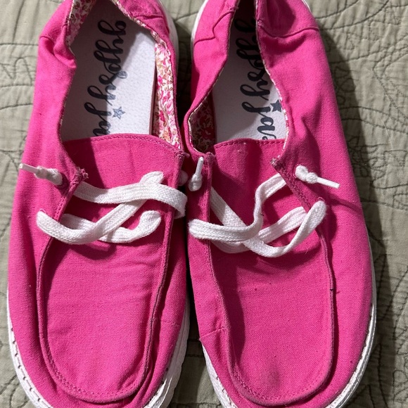 Gypsy Jazz Shoes - Gypsy Jazz Pink and White Moccasin Shoes